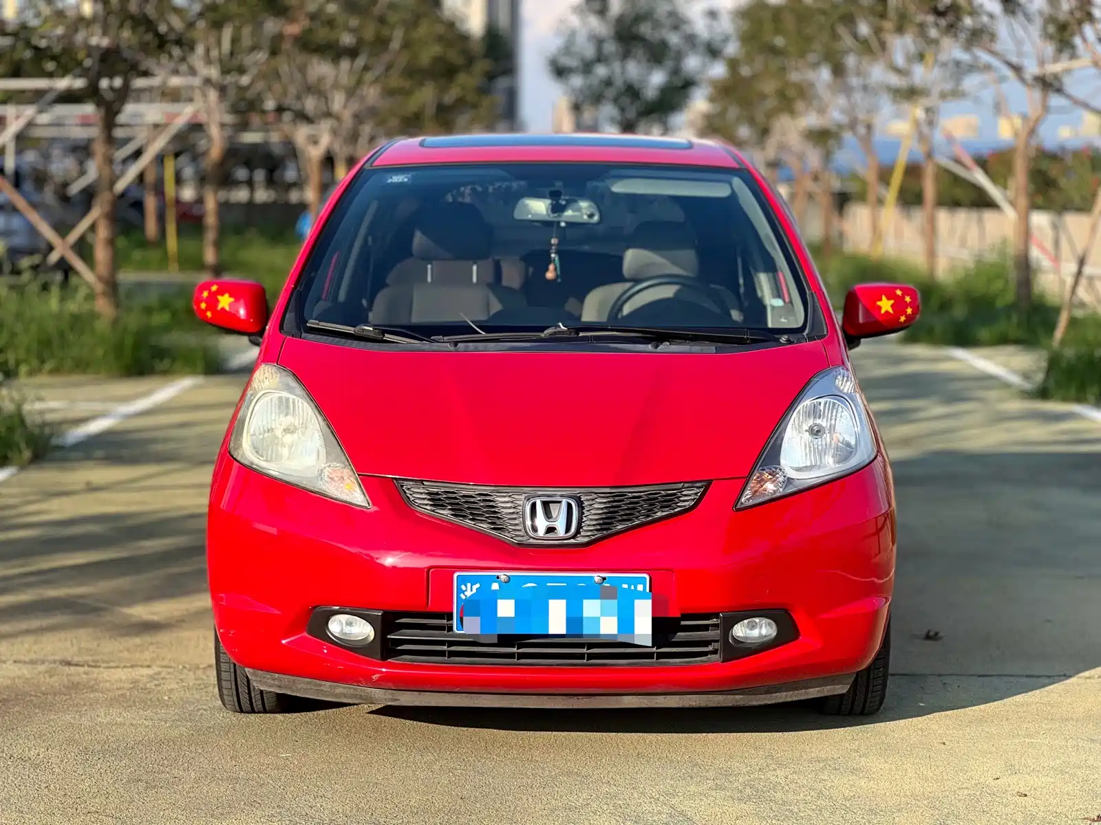 Фото 2 - Honda Fit