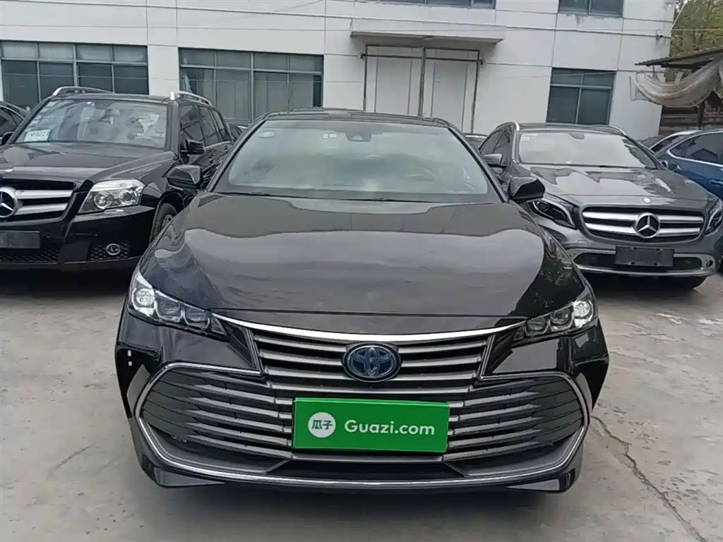 Toyota Avalon 2019 Hybrid 2.5L Luxury Edition China VI фото 3