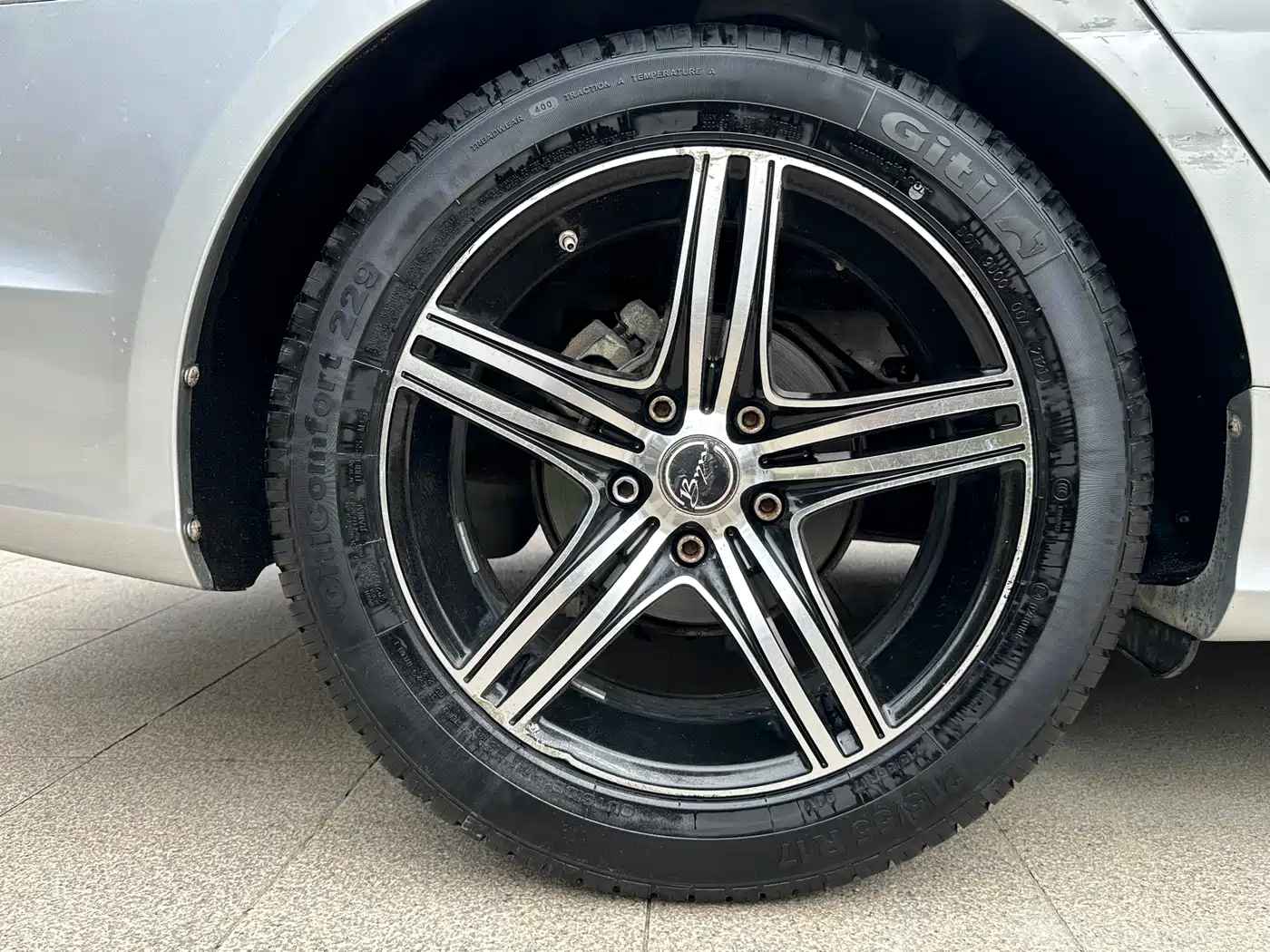 Hyundai Sonata 2011 2.0L Auto Premium Edition фото 16