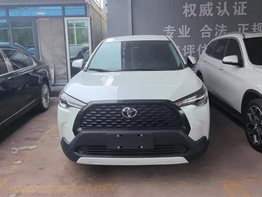 Toyota Corolla Cross 2024 Model 2.0L Pioneer Edition фото 2