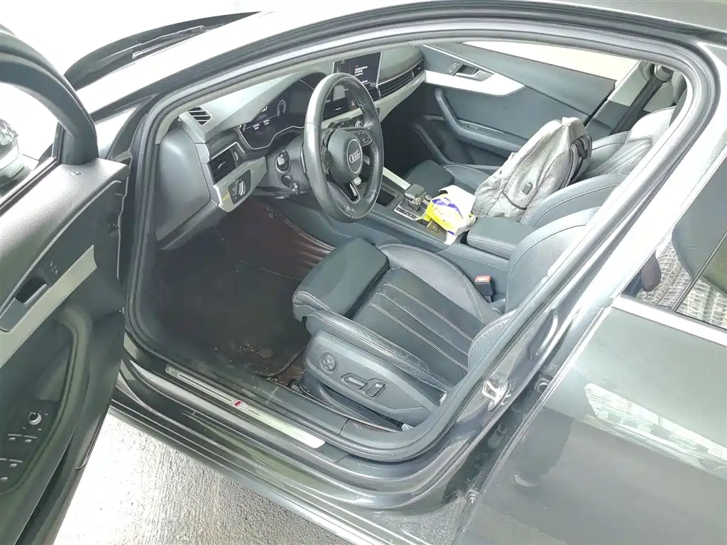 Audi A4L 2020 40 TFSI Fashion Dynamic Edition фото 14