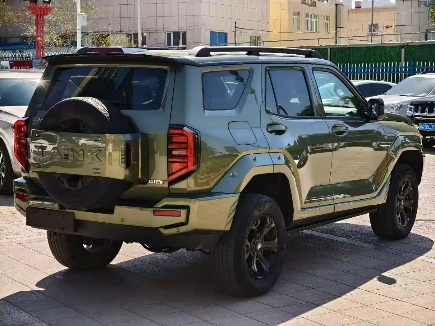 Tank 400 New Energy 2024 Hi4-T Off-Road Edition фото 9