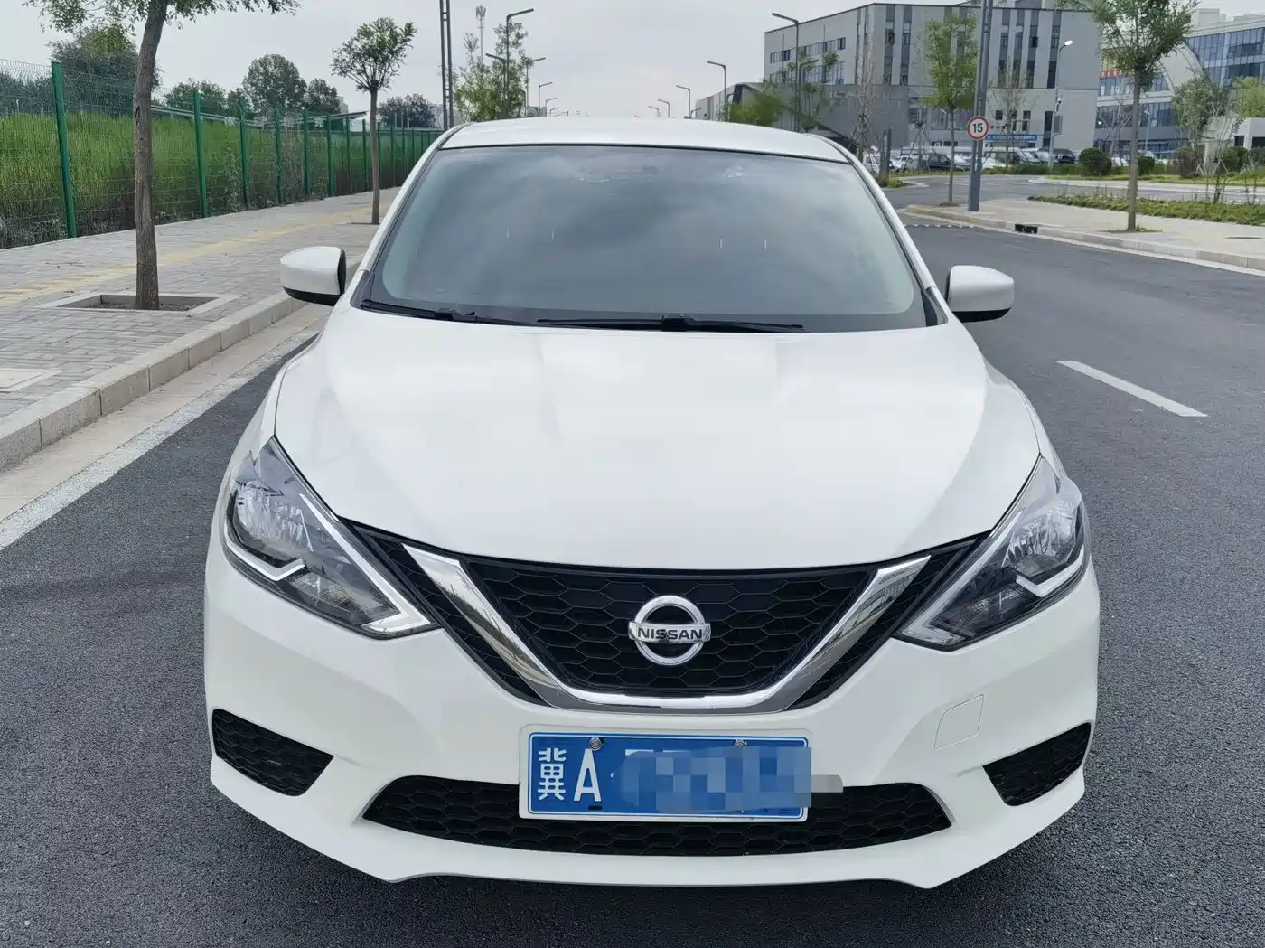 Nissan SYLPHY, миниатюра 2