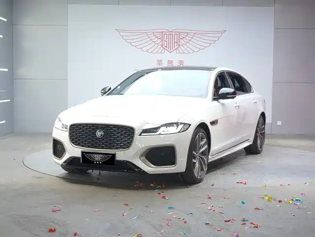 JAGUAR XFL 2025