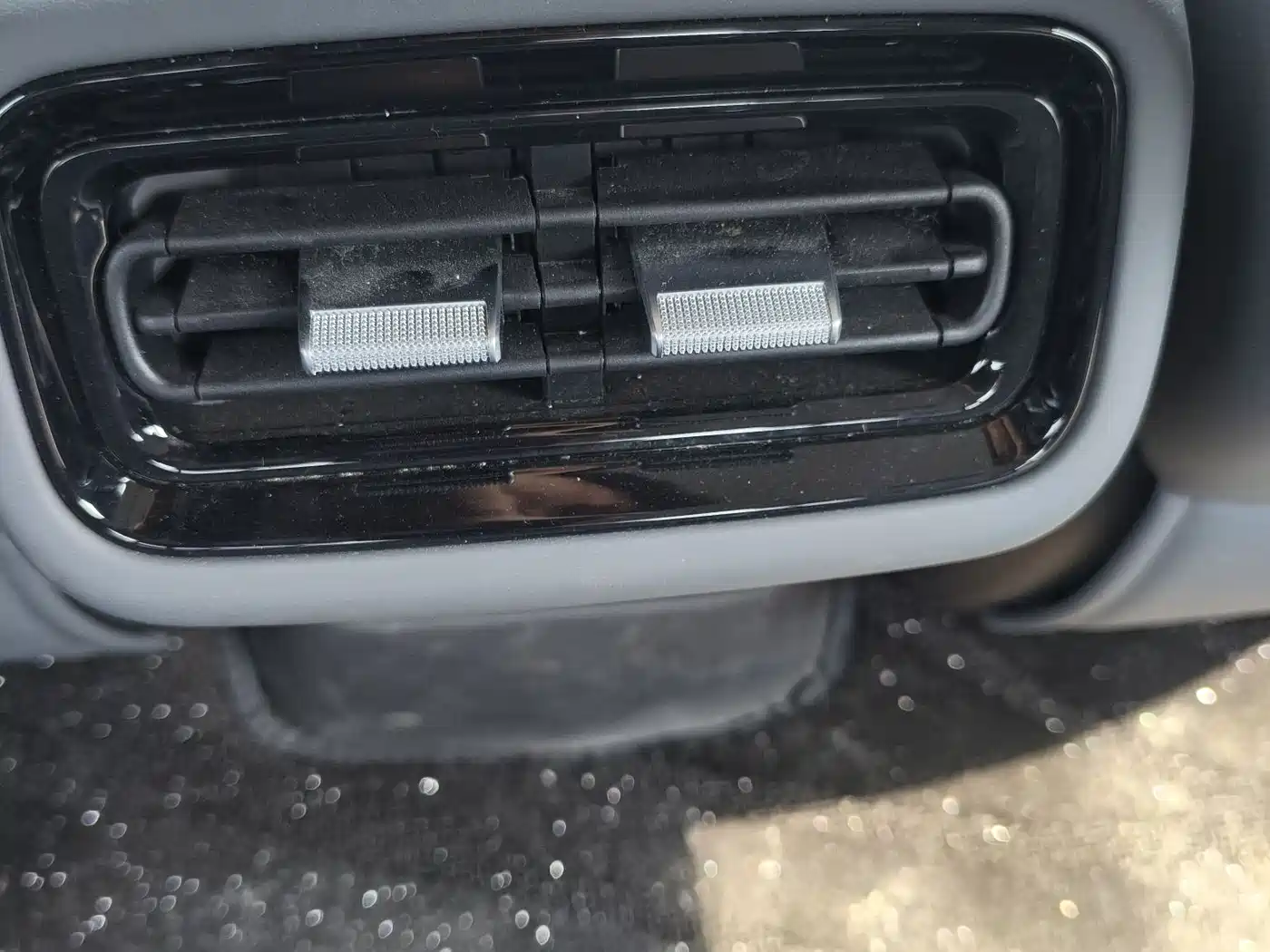 Geely Galaxy Galaxy A7 2025 EM-i 150km Explorer+ Edition фото 16