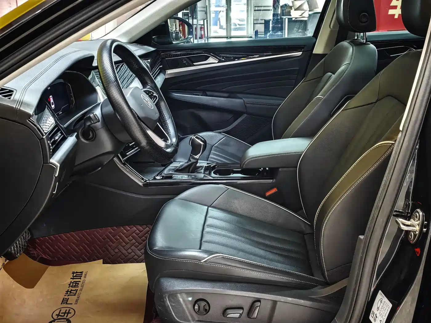 Volkswagen Passat 2023 330TSI Starlight Elite Edition фото 9