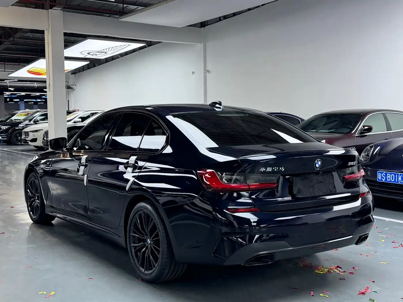 BMW 3 Series 2022 325i M Sport Shadow Edition фото 21