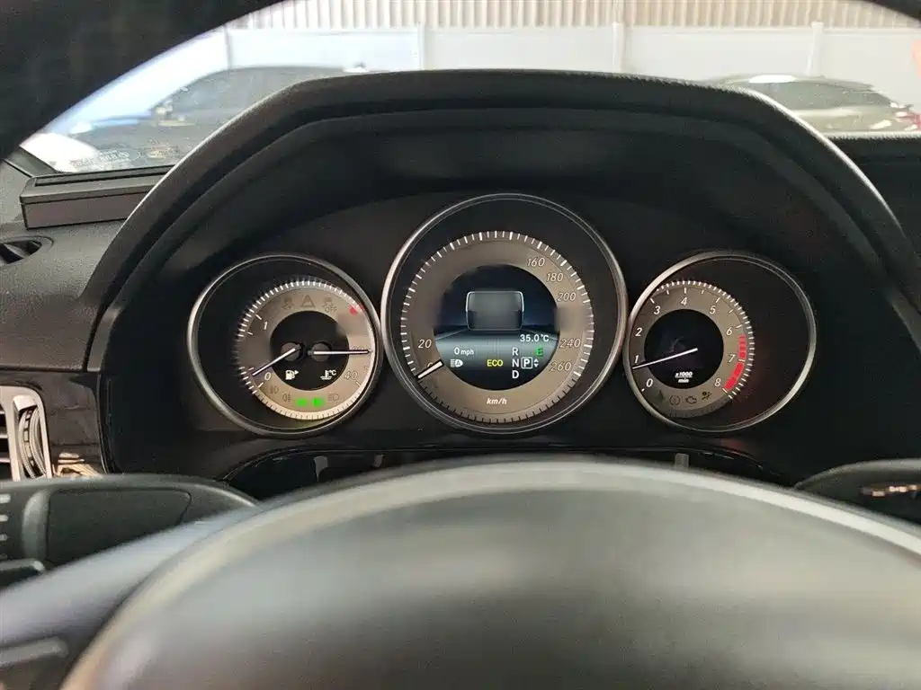 Mercedes-Benz E-Class 2014 Facelift E 260 L Sport Luxury фото 4