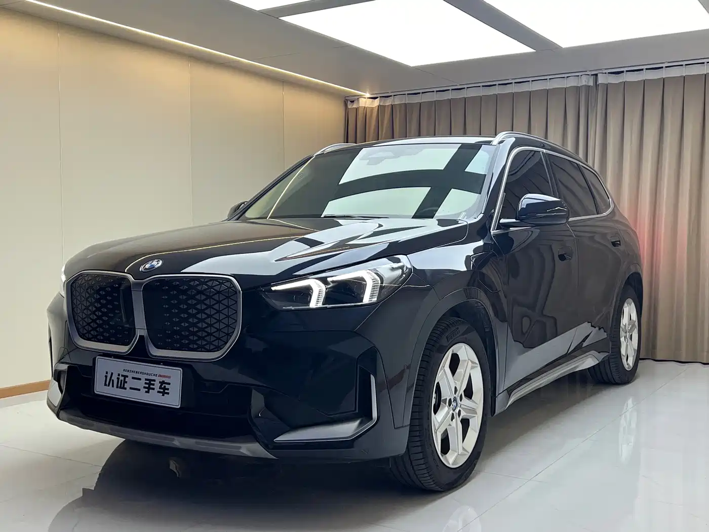 BMW iX1 2025 xDrive30L X Design Package
