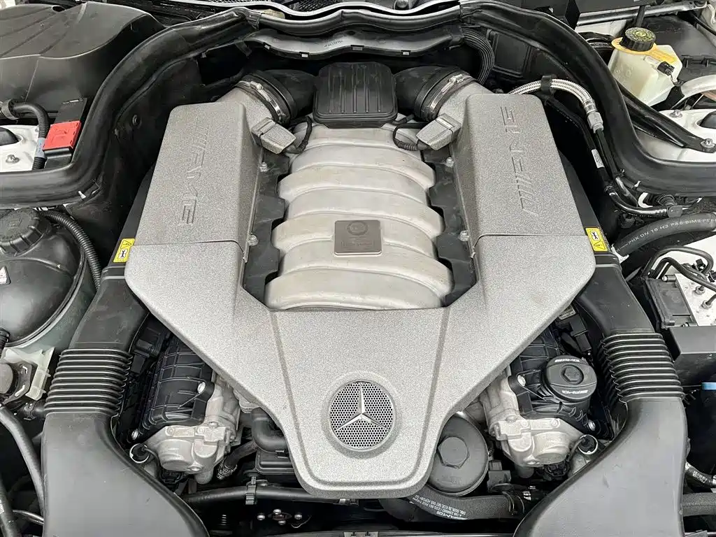 Mercedes-Benz C-Class AMG 2010 AMG C 63 Sport Enhanced Edition фото 4