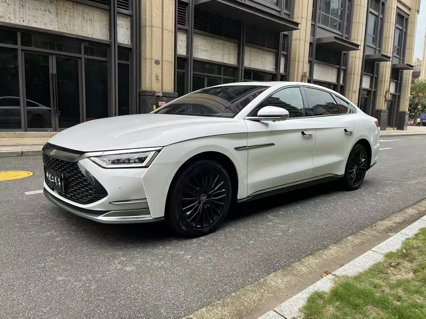 BYD HAN