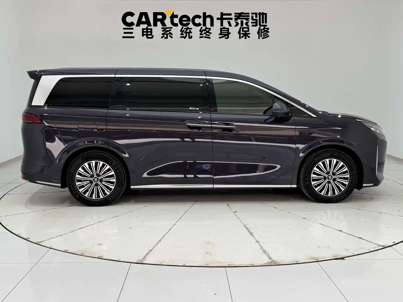BYD Xia 2025 DM-i 1.5T 180km Excellence фото 14