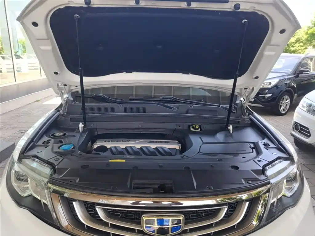 Фото 20 - Geely Boyue