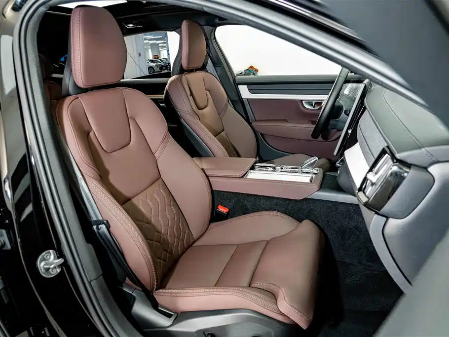 Volvo S90 2025 2026 B5 Zhiyuan Luxury Edition