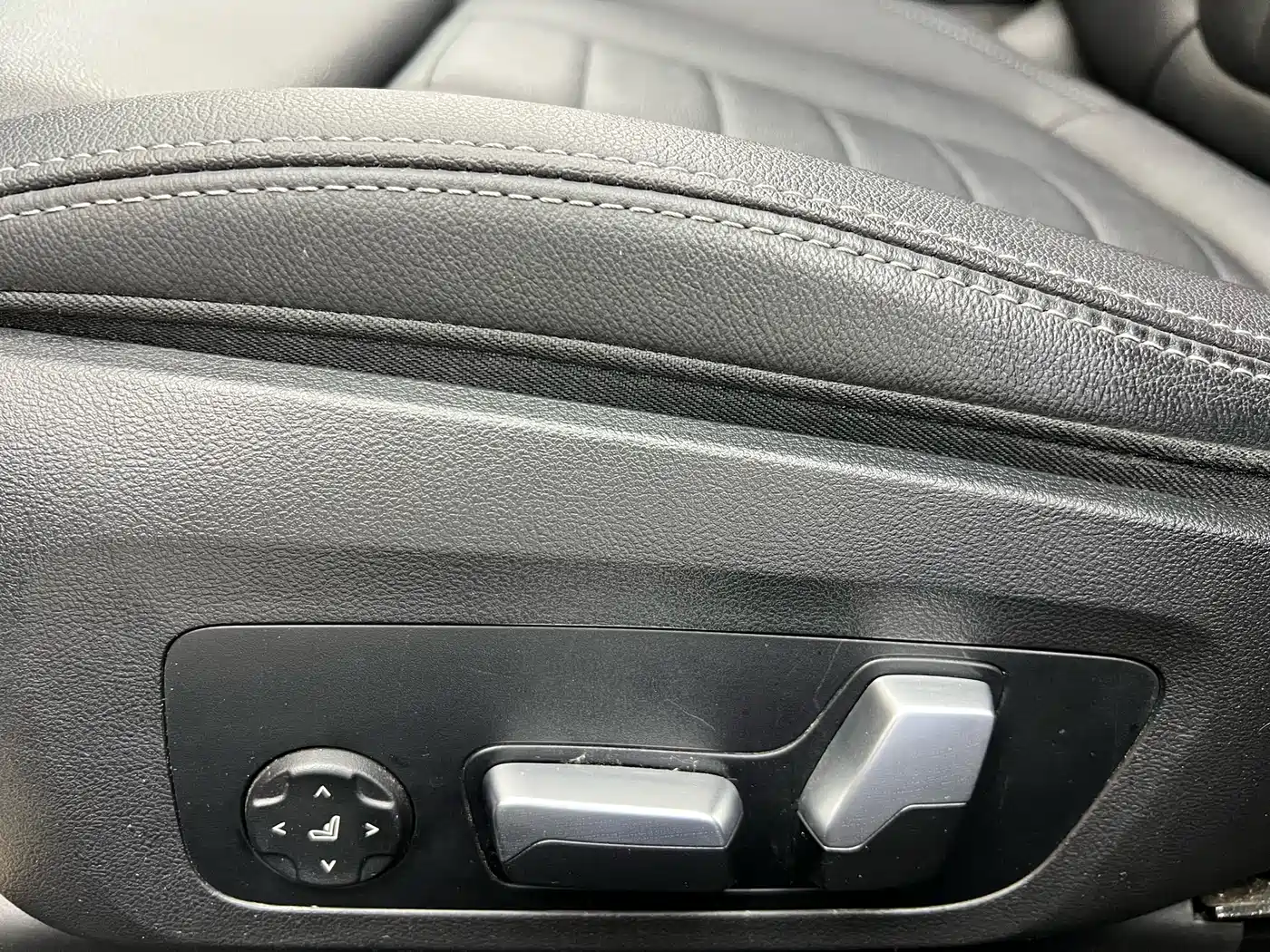 BMW 3 Series 2020 325Li M Sport Package фото 6