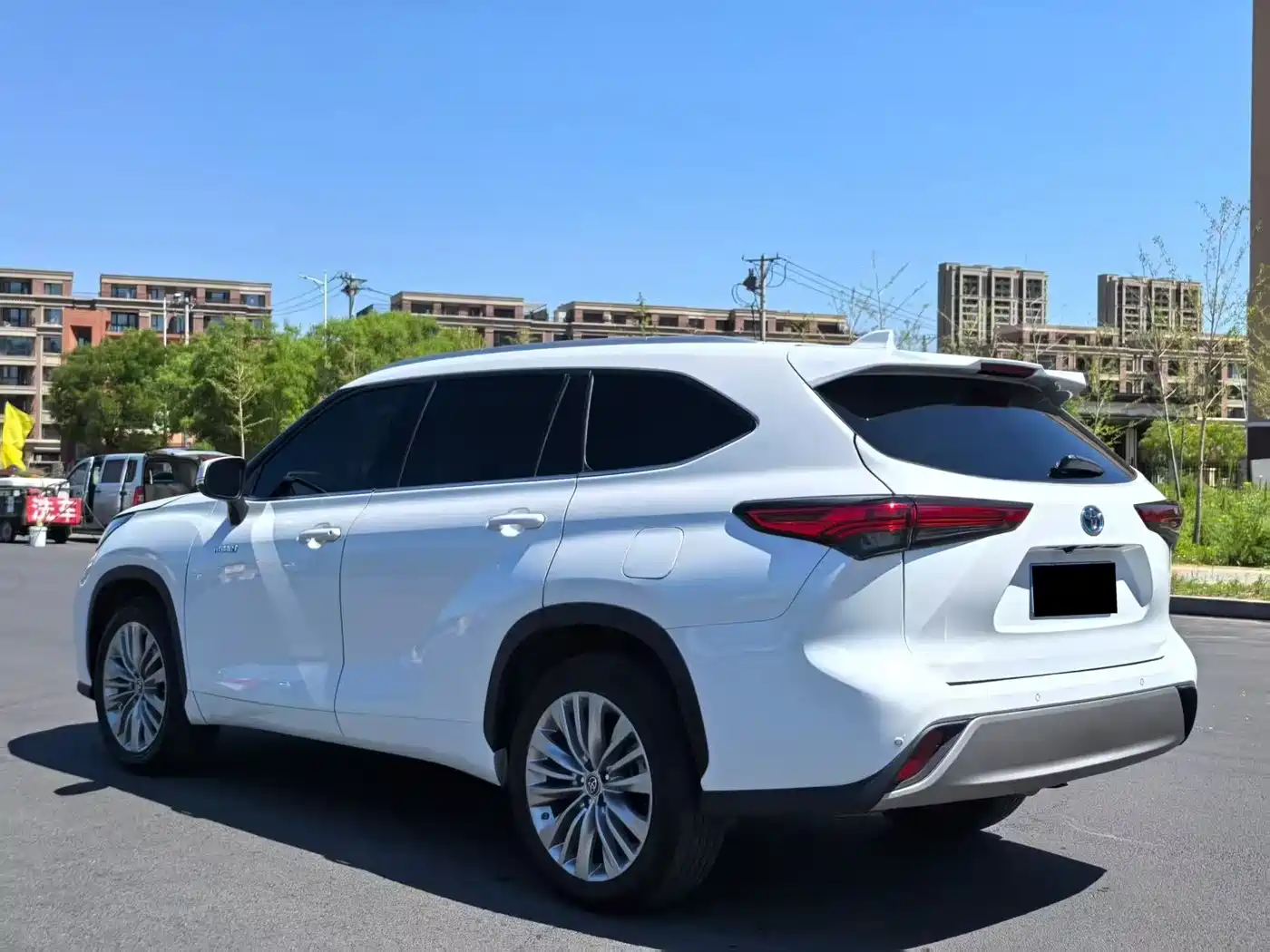 TOYOTA HIGHLANDER