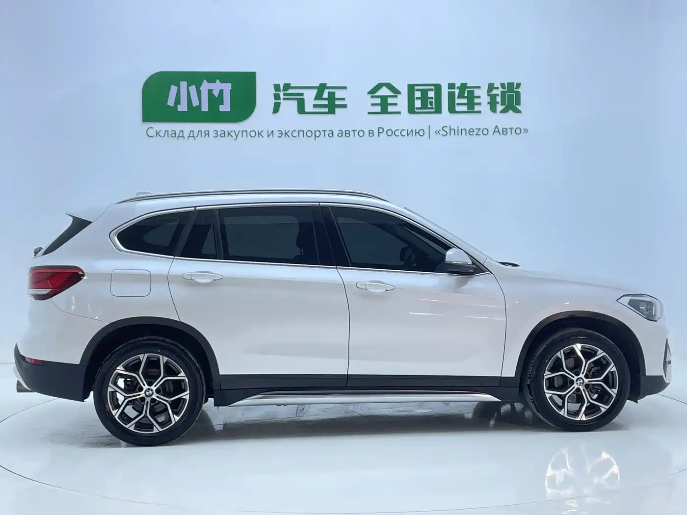 BMW X1 2022 sDrive20Li Fashion фото 8