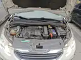 Photo 16 - Peugeot 2008