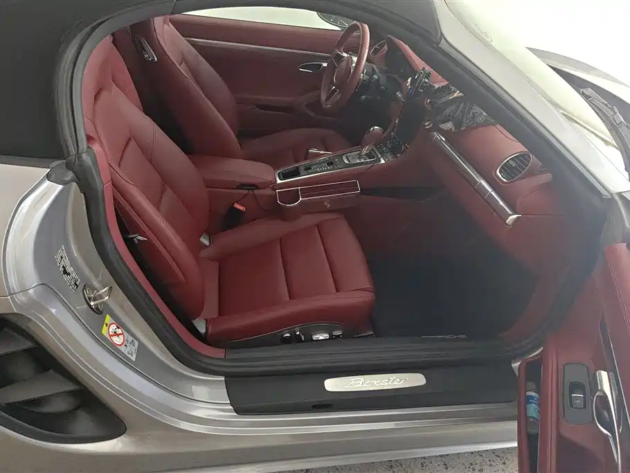 Porsche 718 2022 Boxster 2.0T фото 8