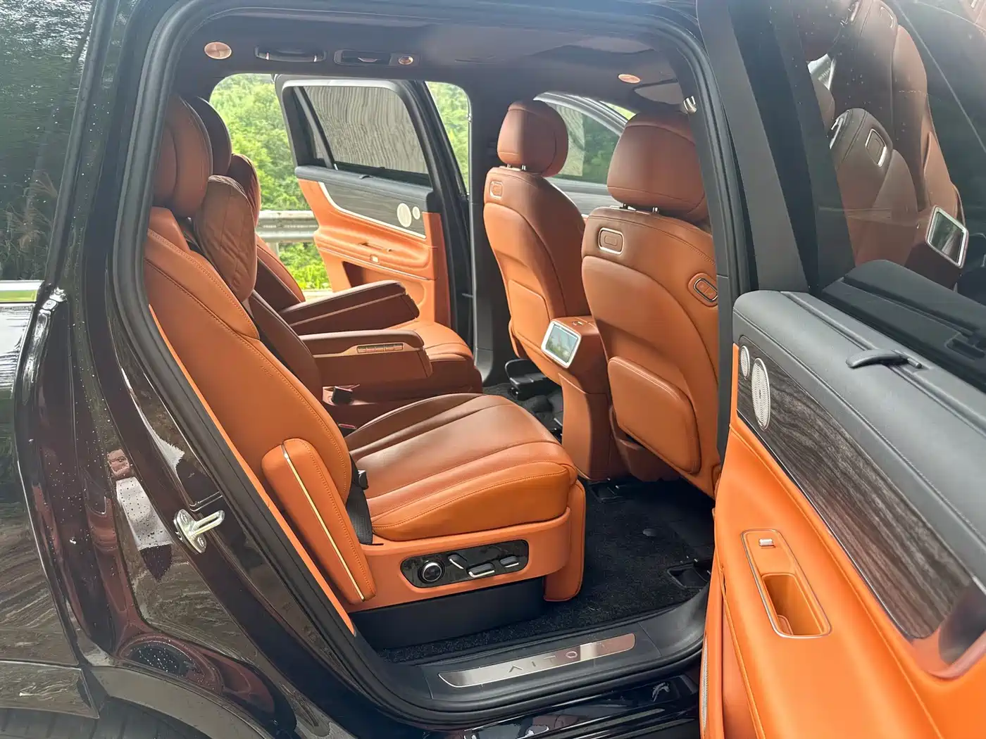 AITO Wenjie AITO M9 2025 Extended Range Ultra 52kWh 6-Seater фото 5
