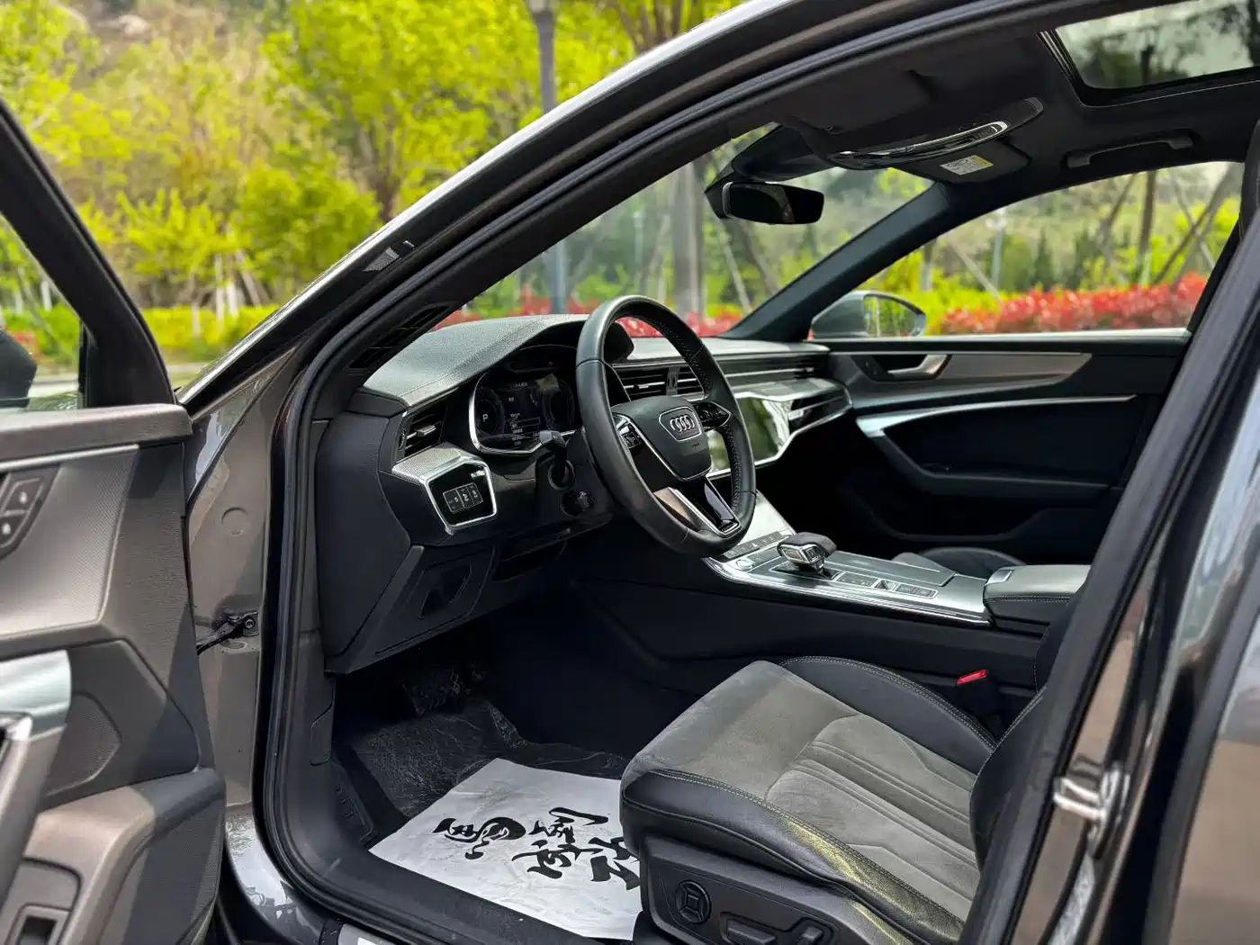 Audi A6L 2021 40 TFSI Luxury Sport фото 4