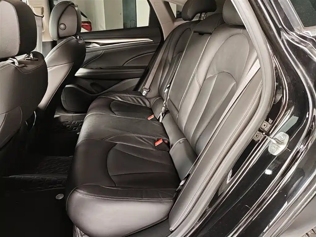 Buick LaCrosse 2018 Model 20T Elite Edition фото 17