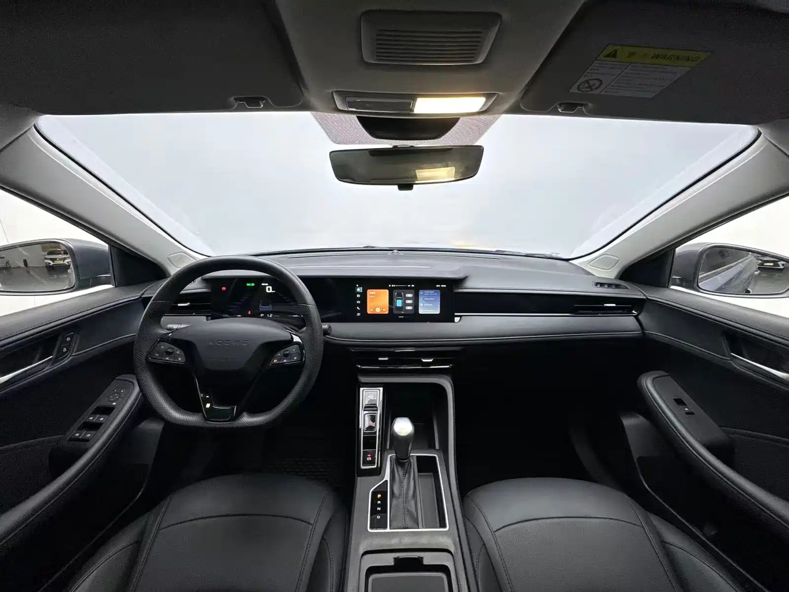 Фото 4 - Roewe i5