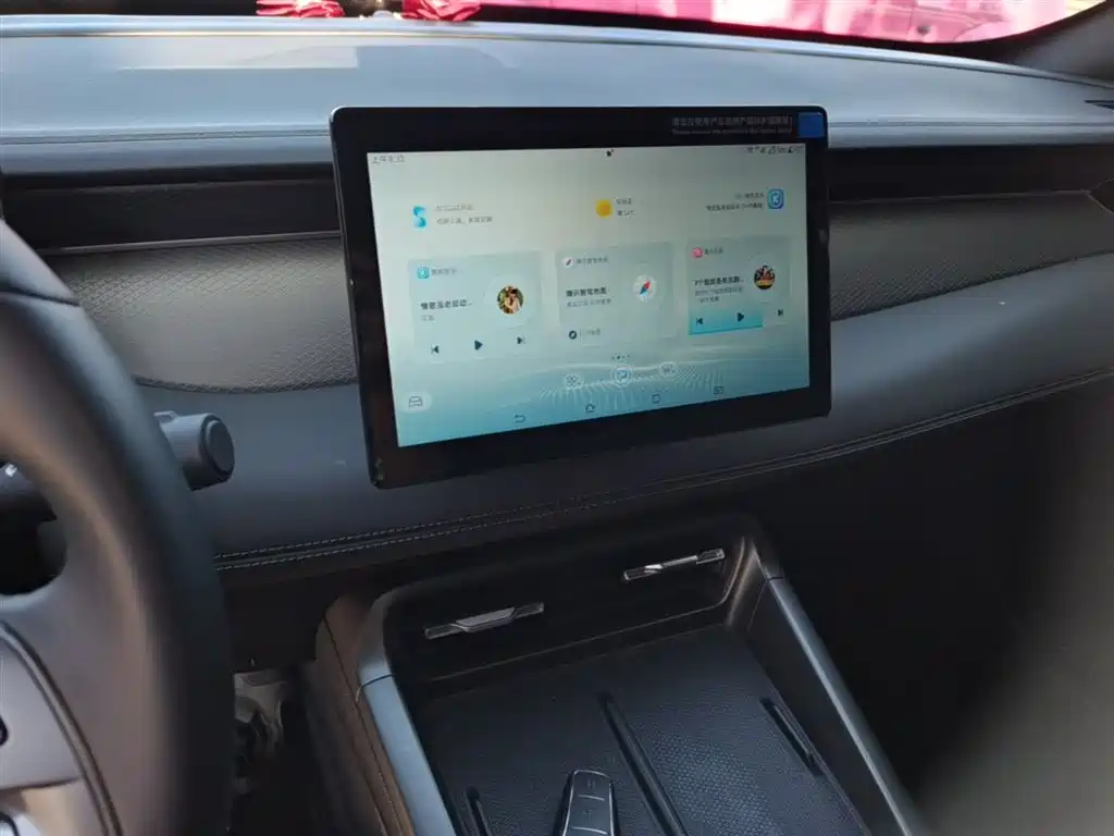 BYD Qin PLUS 2025 DM-i Smart Drive 55KM Leader фото 13