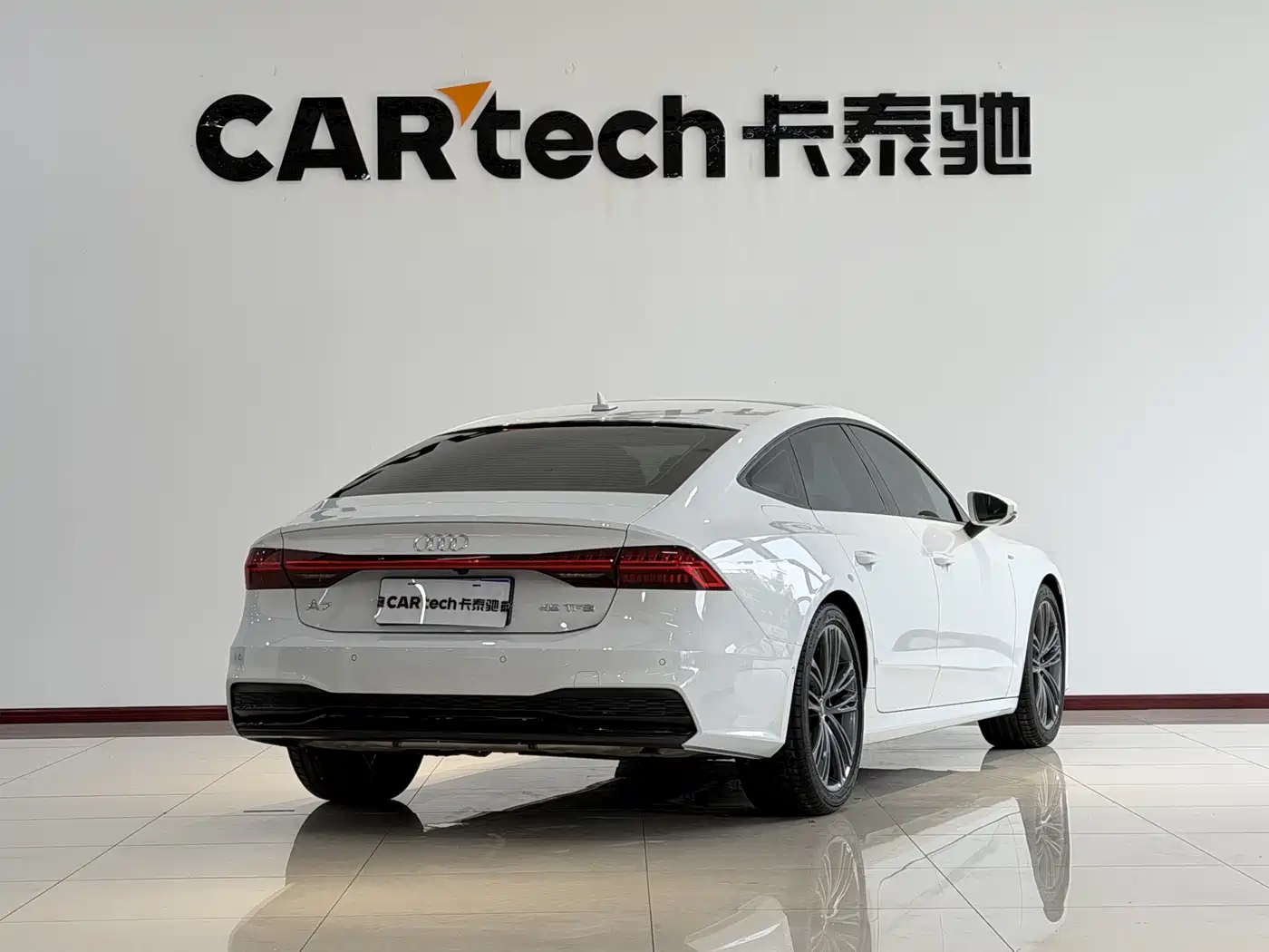 Audi A7 2023 Model 45 TFSI Premium Selection Edition фото 24