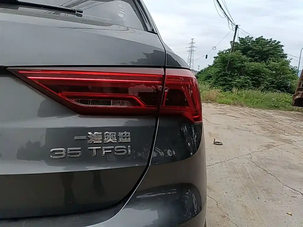 Audi Q3 2019 35 TFSI Progressive Sport фото 8