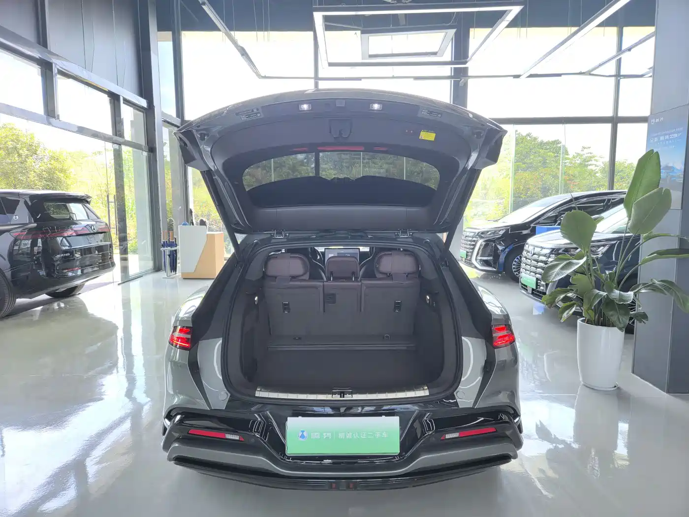 Denza Z9GT 2024 Model 1100 AWD Max Edition фото 16