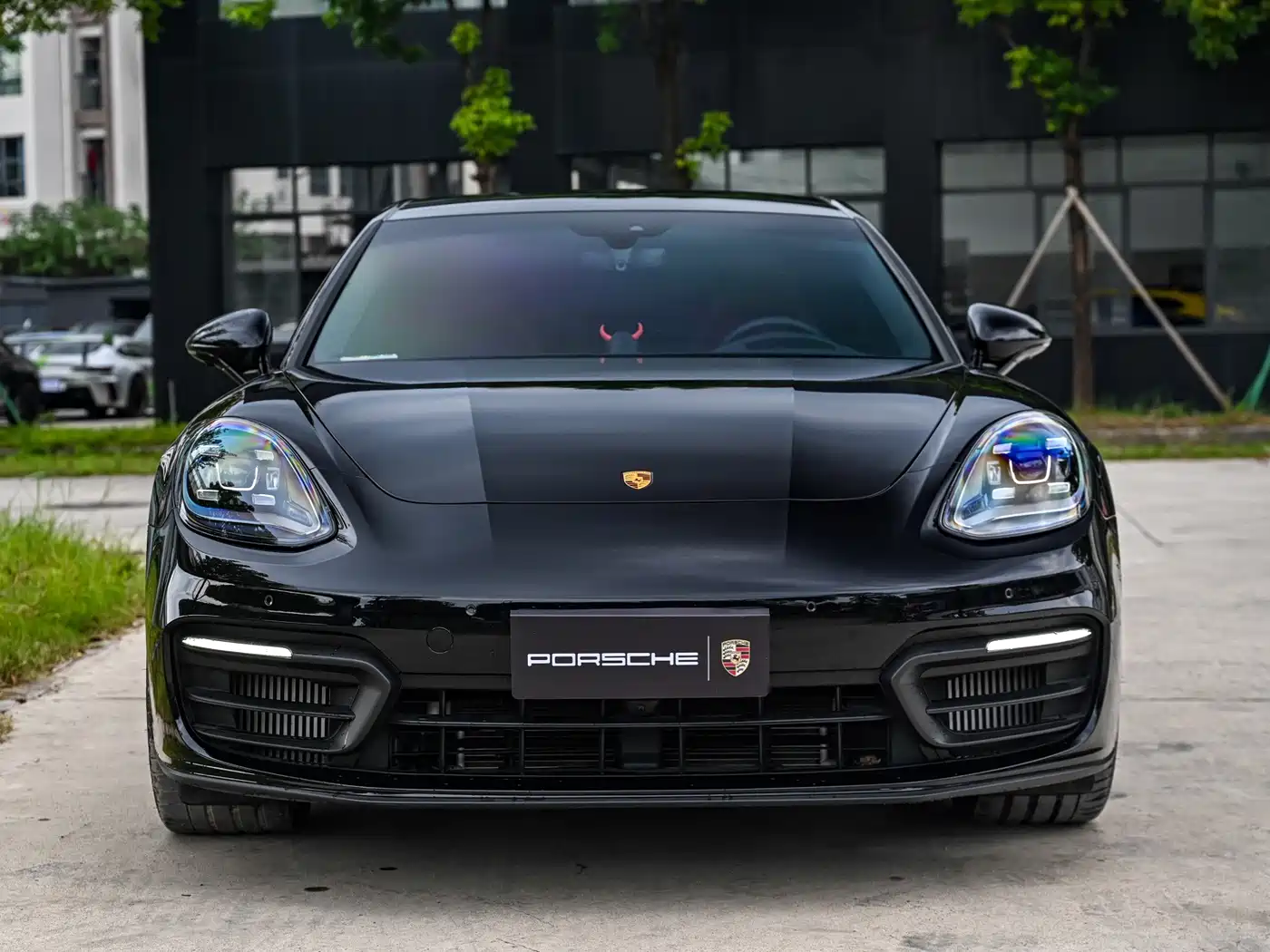 Photo 4 - Porsche Panamera