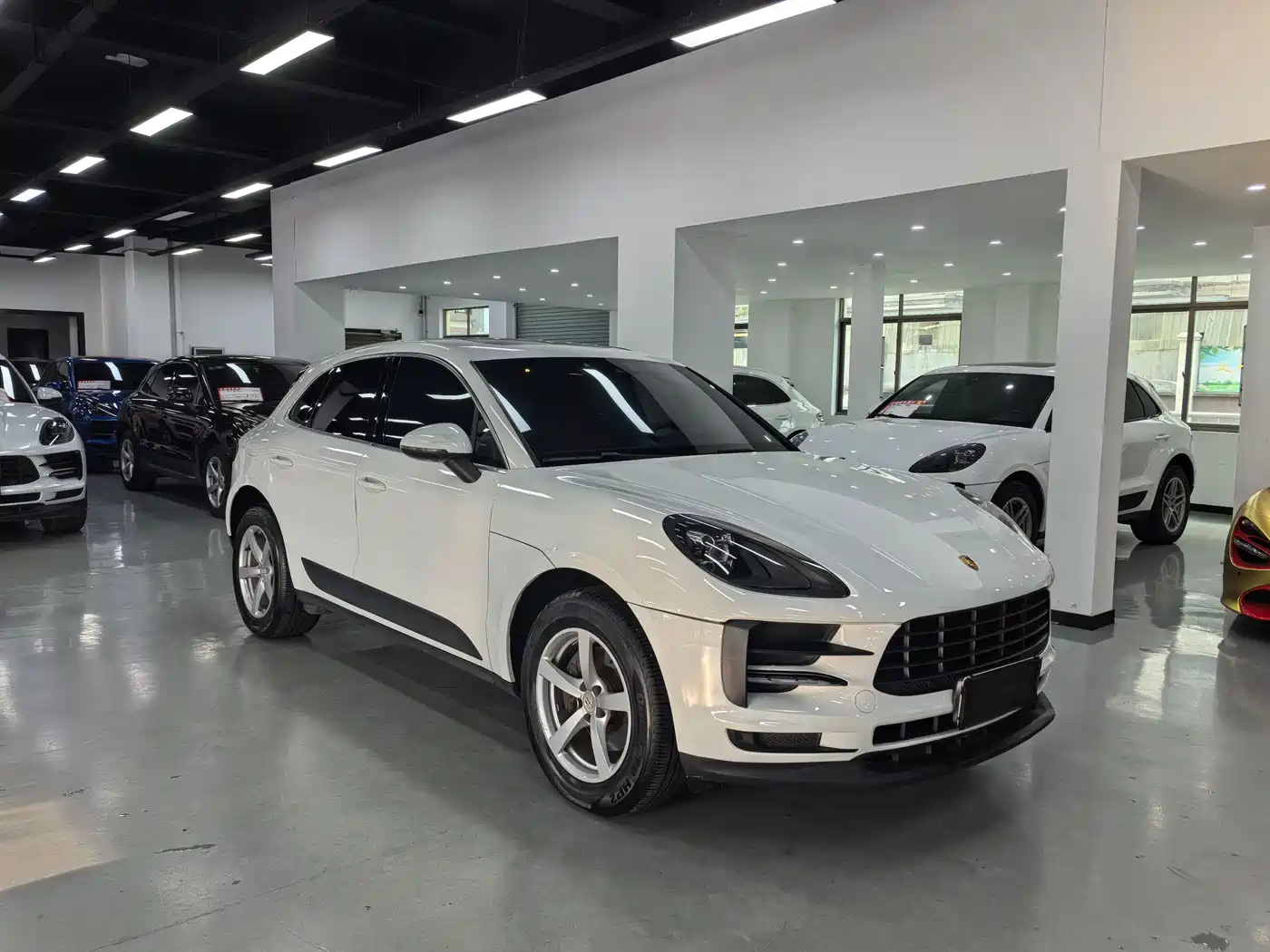 Porsche Macan 2018 Macan 2.0T фото 3