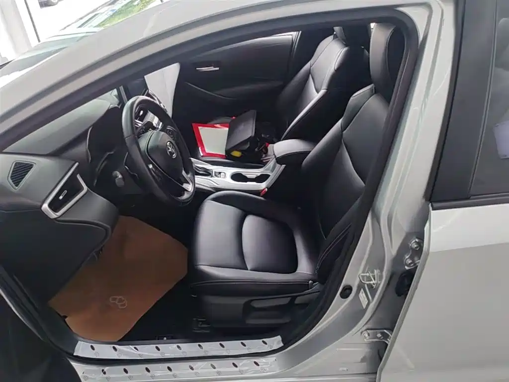 Toyota Corolla 2019 1.2T S-CVT Sport Edition фото 22