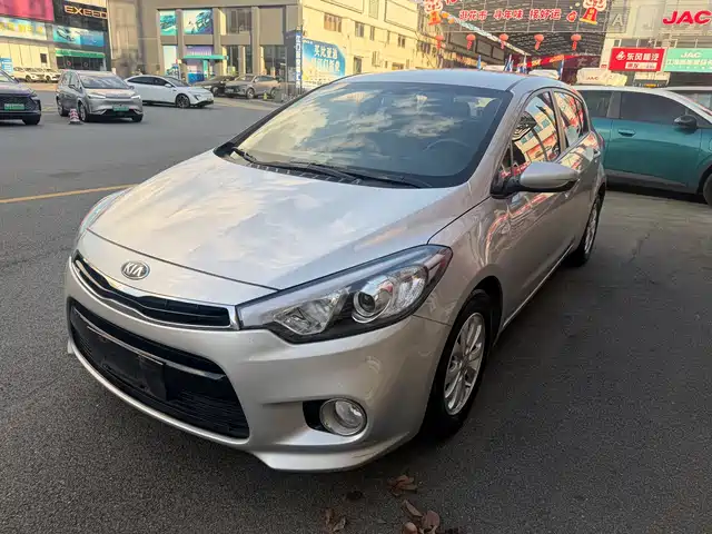  Kia Kia K3S 2014 1.6L Automatic GL