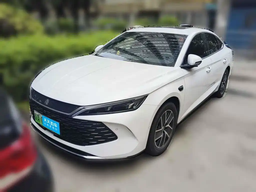 BYD Qin L 2025 DM-i Smart Drive Edition 120KM Surpassing