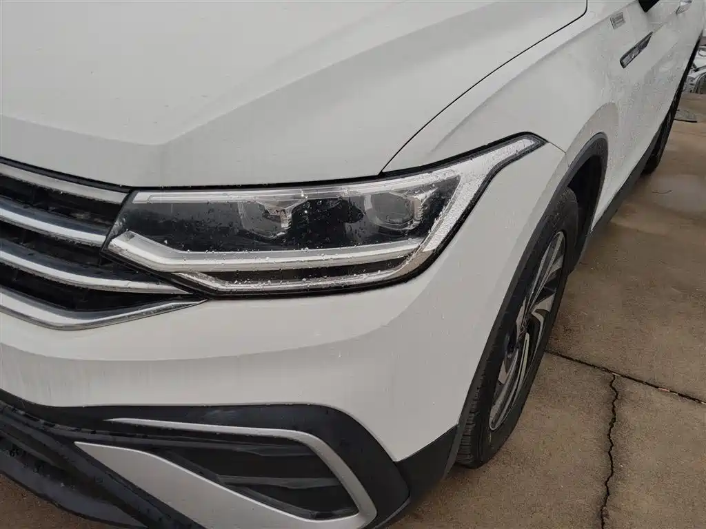 Volkswagen Tiguan L 2023 330TSI Auto 2WD Comfort Edition фото 15