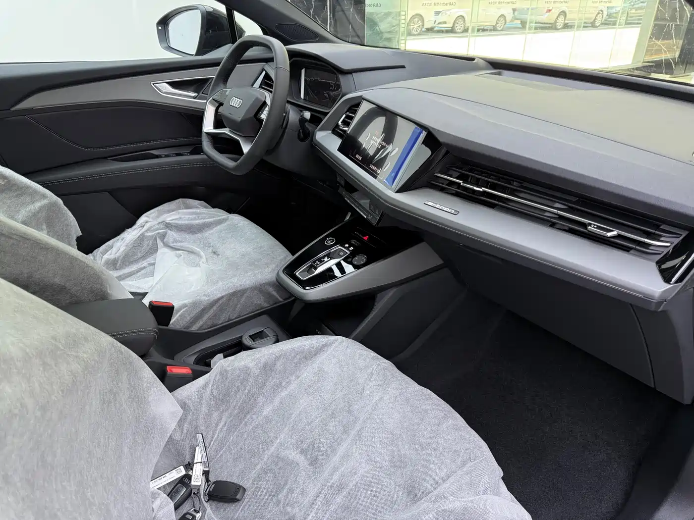 Audi Q5 e-tron 2023 40 e-tron Shining Edition Mecha Package фото 15