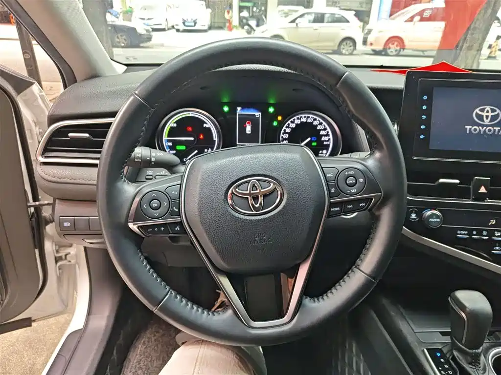 Toyota Camry 2023 Hybrid 2.5HGVP Leading Edition фото 11