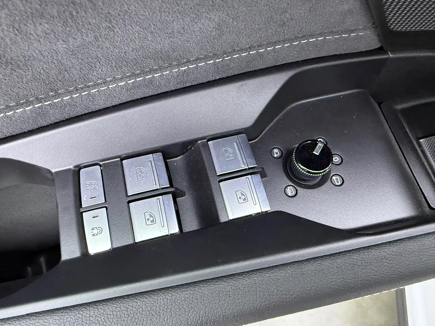 Audi Q5 e-tron 2024 50 e-tron quattro Glory Edition Mech Package фото 18