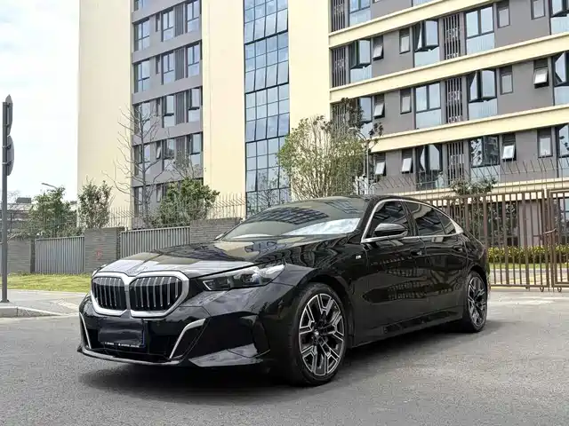  BMW BMW 5 Series 2024 530Li Premium M Sport Package
