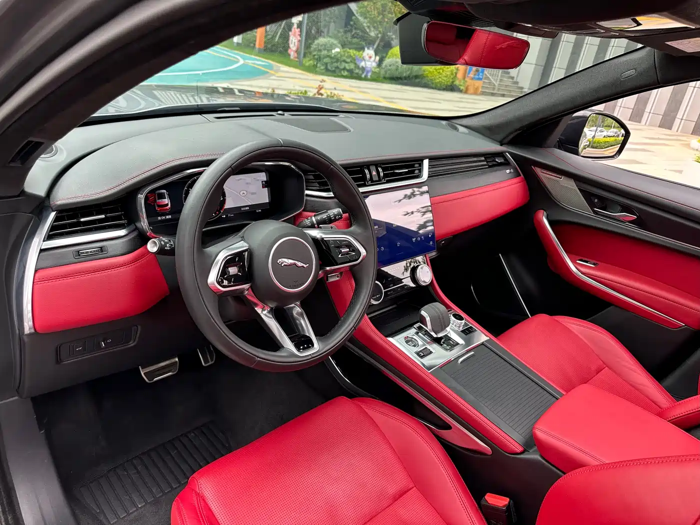 Jaguar F-PACE 2024 P250 R-Dynamic HSE фото 28