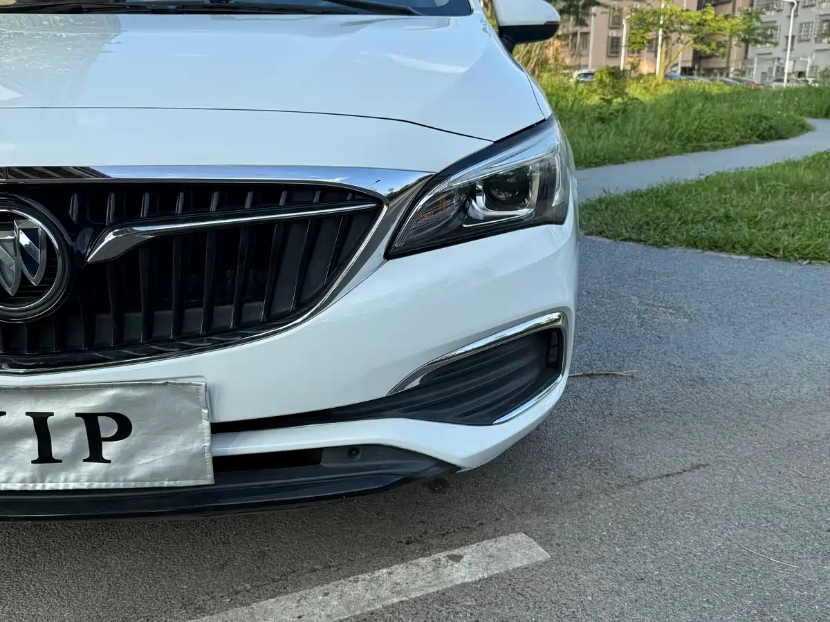 Buick Verano 2018 Sedan 15S Automatic Progressive фото 9