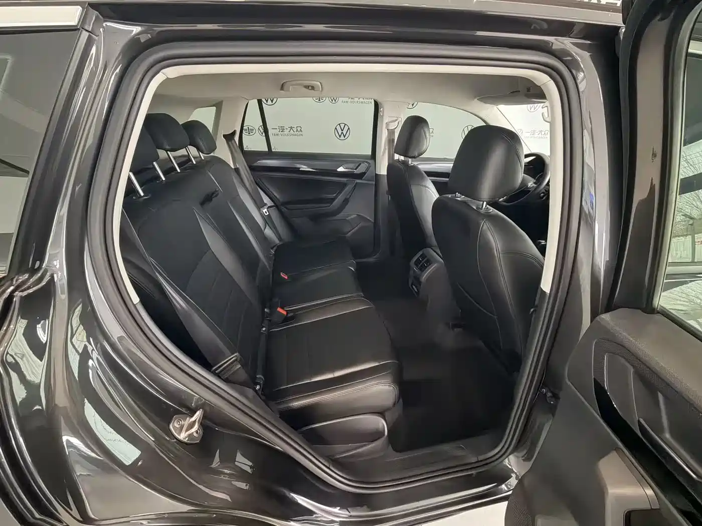 Volkswagen Tayron 2020 280TSI 2WD Comfort Smart Edition фото 6