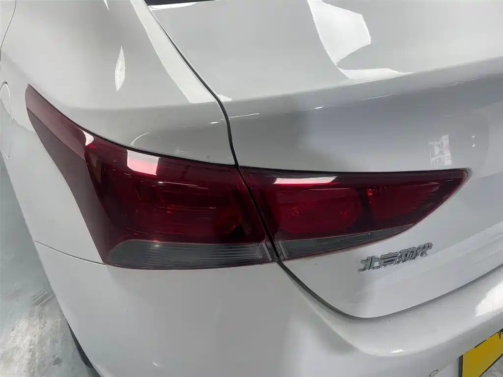 Hyundai Verna 2016 1.4L Automatic Cool Edition GLS фото 16