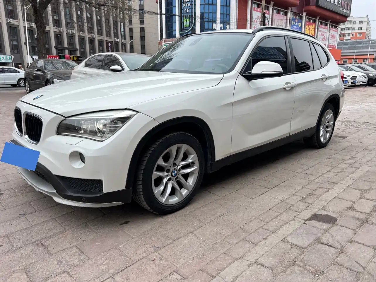 BMW X1 2014 sDrive18i Leading Edition