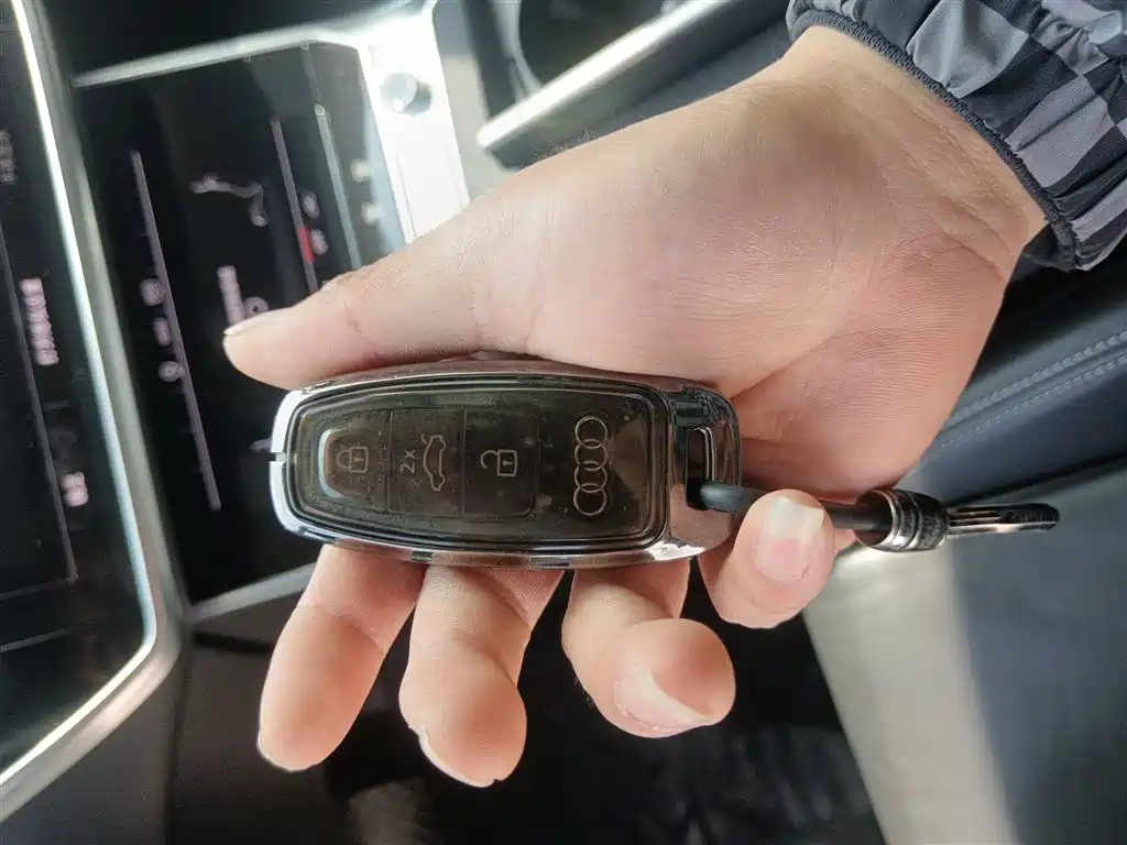 Audi A6L 2024 45 TFSI Premium Dynamic фото 17
