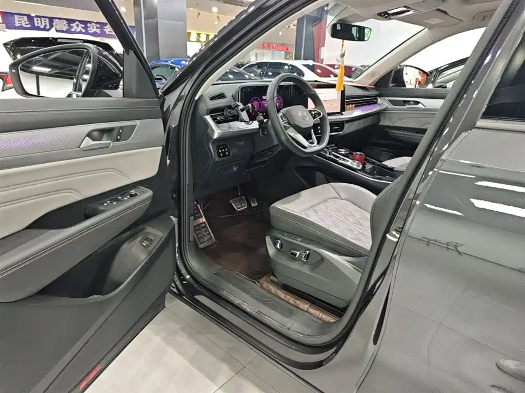 Volkswagen Talagon 2024 380TSI 4WD R-Line Cruise Shared Edition фото 16