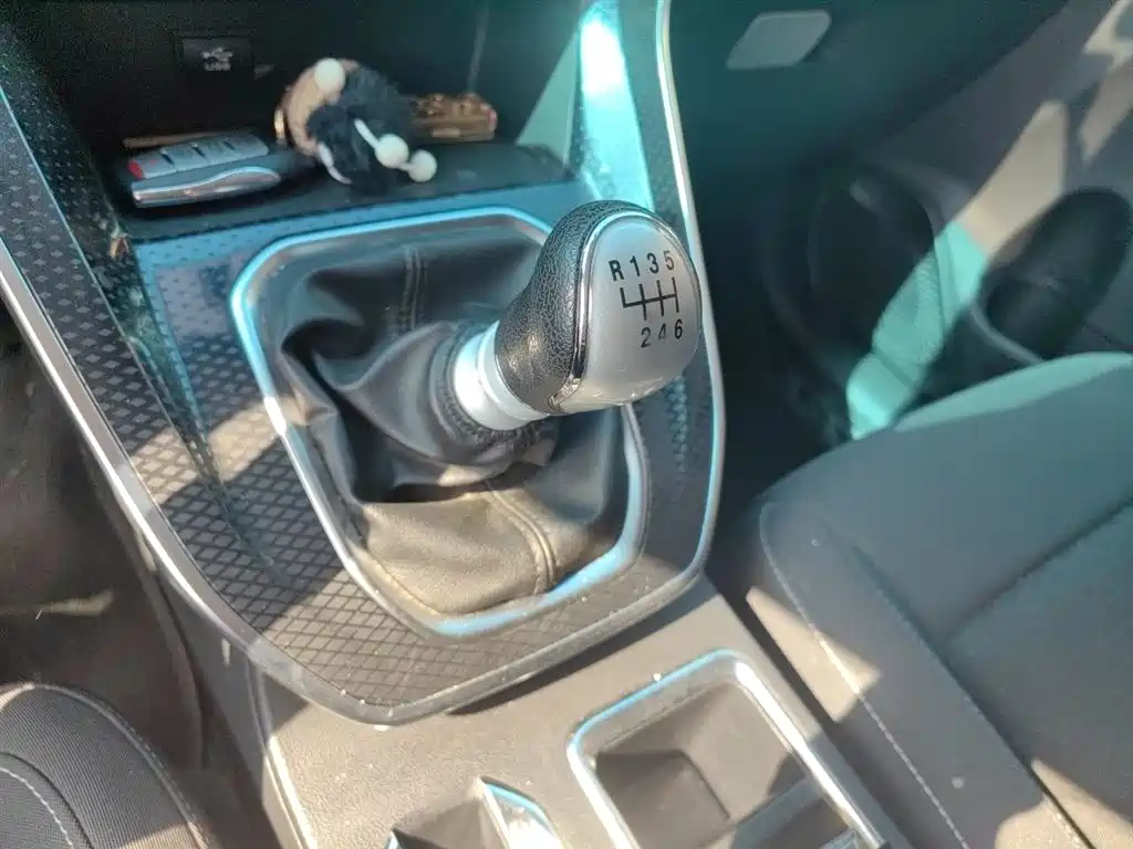 Haval M6 2021 PLUS 1.5T Manual Elite Smart Connect фото 7