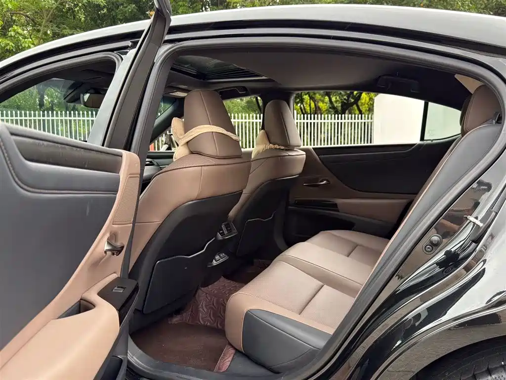 Lexus ES 2024 200 Premium Edition фото 5